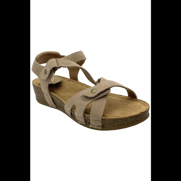 White Mountain Women's Fair Slingback Suede Sandals Sand - Medium - Picture 1 of 3